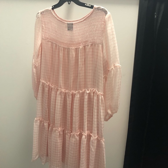 Maison Tara (New w/o tags)
Women's Blouson Sleeve Chiffon Checkered Dress - Picture 6 of 6